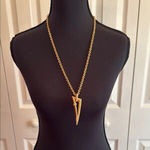 Elegant Gold tone Pendant Necklace